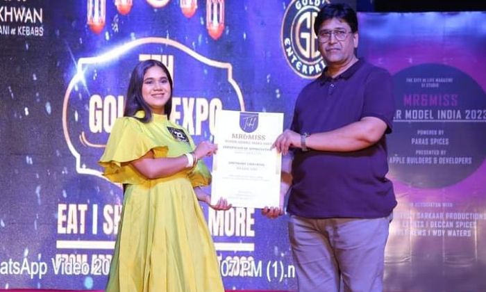 Makeup Artist Yasmeen